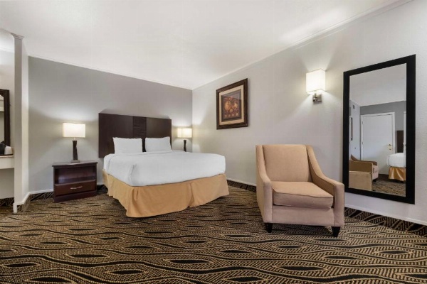 Best Western Red Carpet Inn image 17