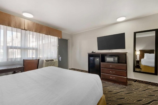 Best Western Red Carpet Inn image 22