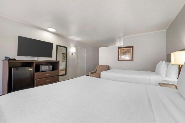 Best Western Red Carpet Inn image 23