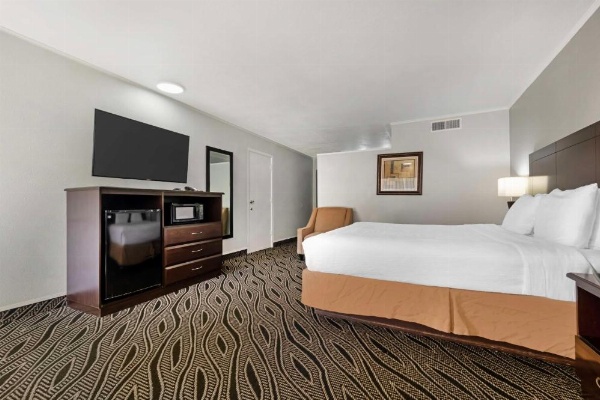 Best Western Red Carpet Inn image 29